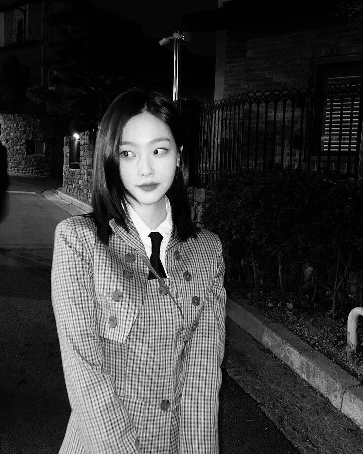 cô mèo có visual sang chảnh được so sánh với jennie lên phim đã đẹp đời thường còn ăn mặc tinh tế khó rời mắt