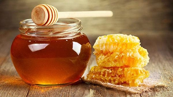 Có ngay 10 cách trị mụn bọc cực dễ ngay tại nhà mà các cô nàng không nên bỏ qua