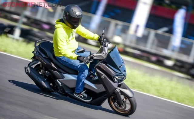 Công nghệ yecvt trên yamaha nmax turbo còn có thể giúp giảm tốc như xe côn tay