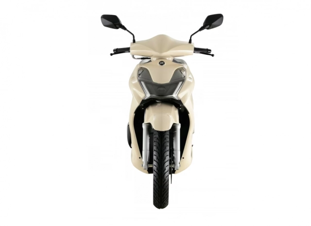Cực sốc khi thấy bản sao của honda sh125i nhưng sở hữu sức mạnh ăn đứt bản gốc