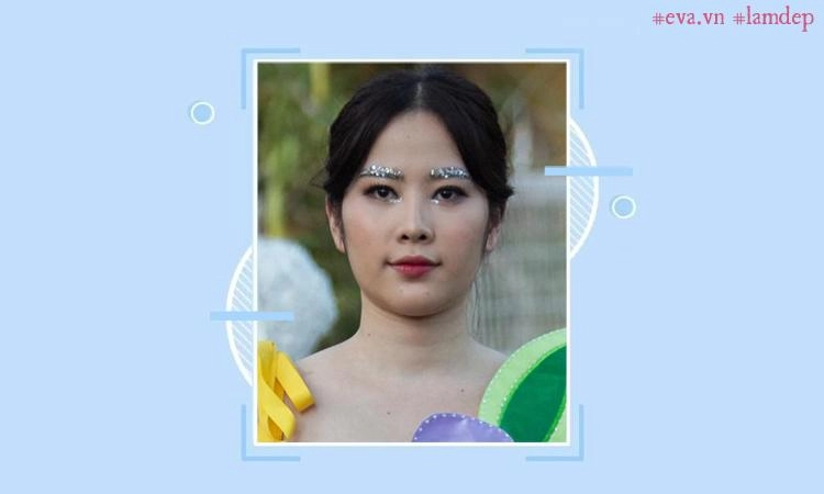 Cùng buộc tóc cao lý nhã kỳ xinh đẹp sang trọng kỳ duyên cứng đơ vì thiếu đánh khối