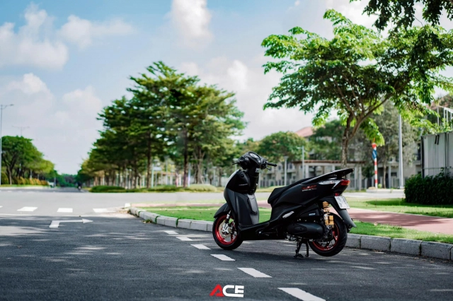 Cùng soi honda lead độ phong cách anh da đen nhiều topping dư chất đủ lượng
