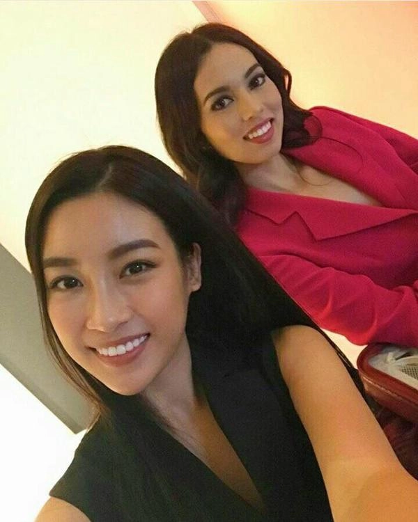 Cũng tự tay trang điểm tại miss world lan khuê đỗ mỹ linh lại chẳng sánh lại tiểu vy vì