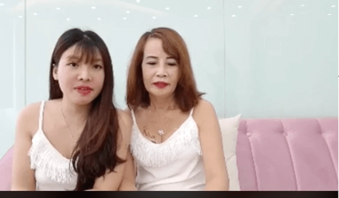 cưới vợ hai cho chồng cô dâu 62 tuổi lộ hình xăm chất chơi ở thềm ngực
