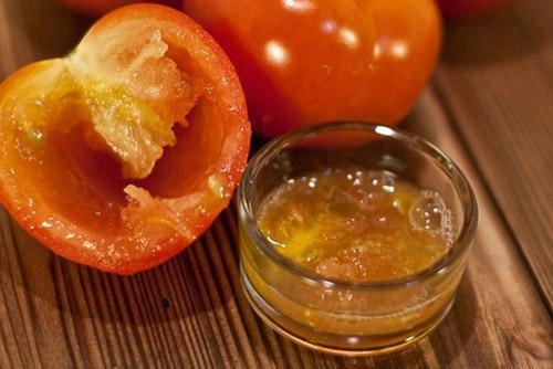 Da đẹp lên trông thấy nhờ cách trị nám mặt bằng mật ong chỉ trong 2 tuần