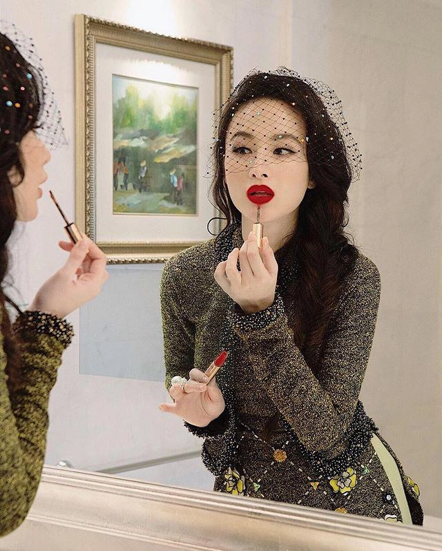 Danh hiệu nữ hoàng thảm đỏ có gọi tên angela phương trinh vì lý do này