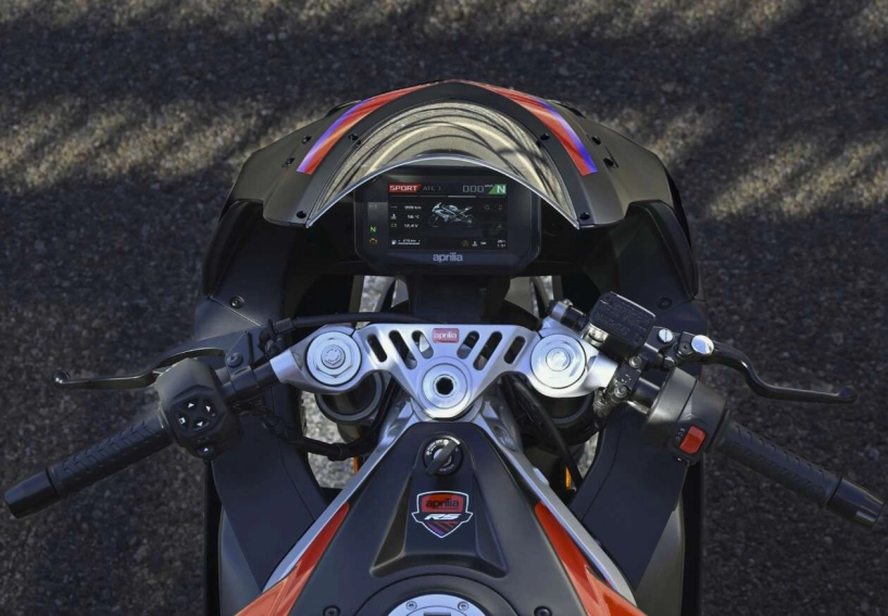 Danh sách phụ kiện chính thức của aprilia rs457 tại ấn độ