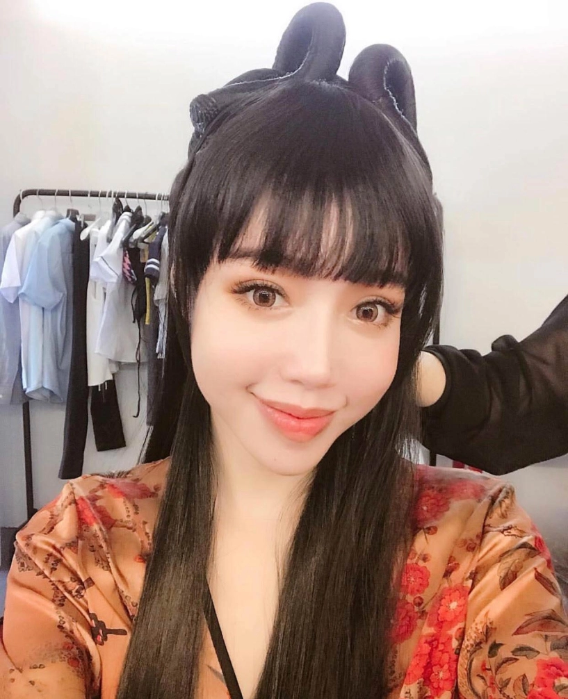 Đâu cần dao kéo chỉ thay đổi mỗi chi tiết này thôi là sao việt trông như người khác rồi