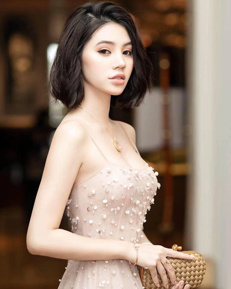 Đâu cần tóc dài đen nhánh những nàng hoa hậu việt với mái tóc ngắn vẫn dư sức đổi đời