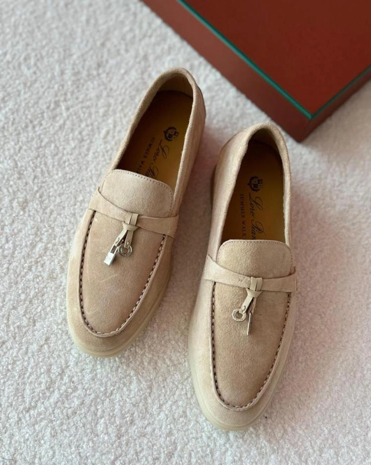 dâu hào môn hương liên diện set đồ một tỷ đồng dạo phố