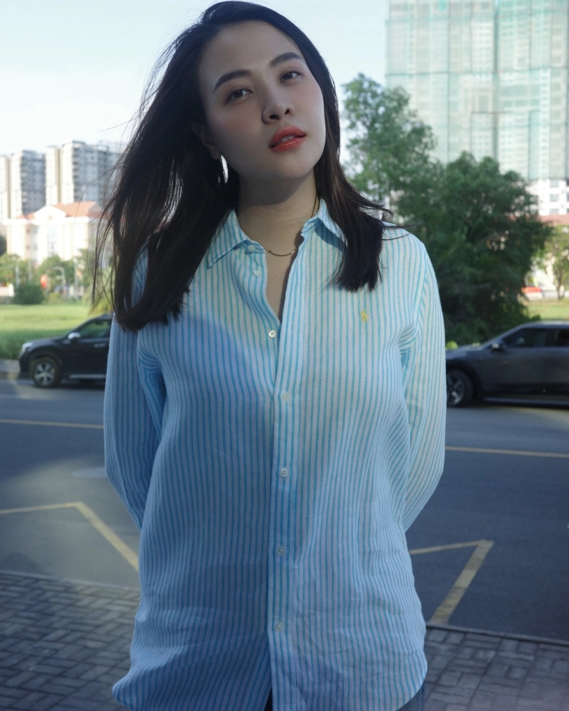 dâu hào môn hương liên gây sốt khi bắt mốt áo giàu ngầm