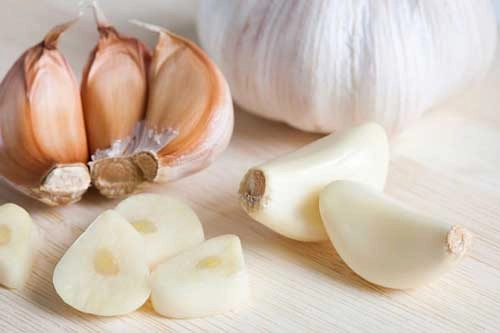 Đây là 3 cách đơn giản rẻ tiền nhất để trị mụn thịt quanh mắt mụn cỡ nào cũng lặn