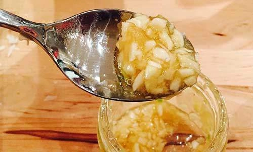 Đây là 3 cách đơn giản rẻ tiền nhất để trị mụn thịt quanh mắt mụn cỡ nào cũng lặn