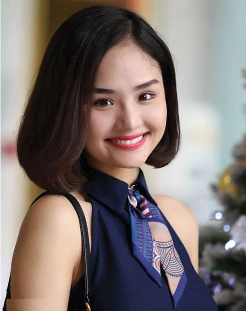 Đây là những kiểu tóc ngắn uốn phồng cho mặt tròn đẹp nhất