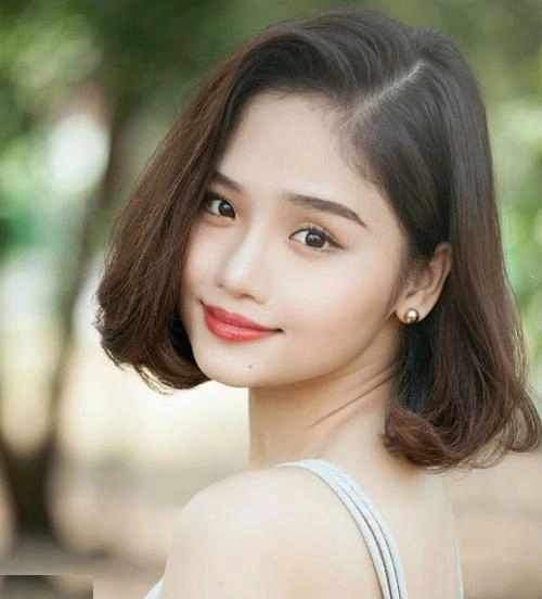 Đây là những kiểu tóc ngắn uốn phồng cho mặt tròn đẹp nhất
