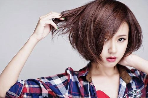 Đây là những kiểu tóc ngắn uốn phồng cho mặt tròn đẹp nhất
