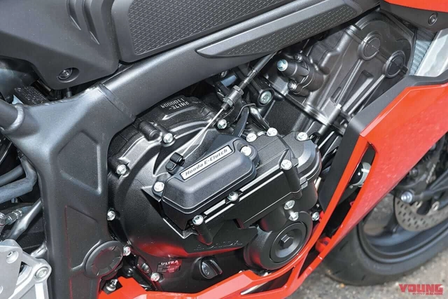 Đây mới chính là chiếc xe mà nhiều anh em cần - cbr400rr sử dụng ly hợp điện tử