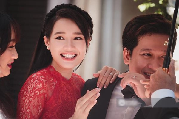 Điểm khác lạ của nhã phương trong ngày cưới khiến mọi người suýt nữa không nhận ra cô