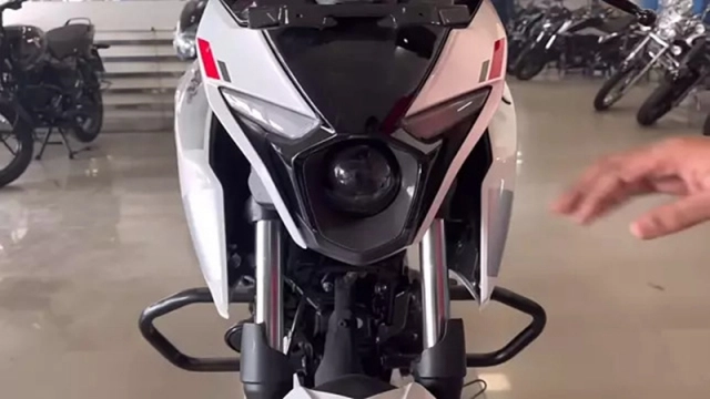Đối thủ nặng ký của yamaha mt-15 vừa ra mắt với giá bán chỉ 35 triệu đồng