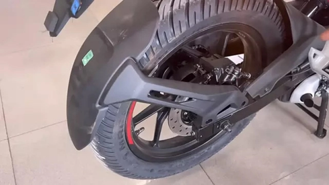 Đối thủ nặng ký của yamaha mt-15 vừa ra mắt với giá bán chỉ 35 triệu đồng
