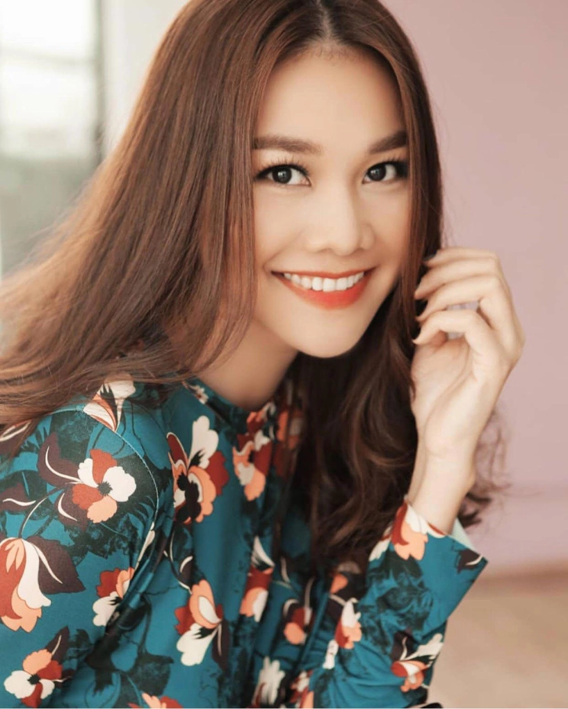 Dù mũi chẳng cao và thon nhưng loạt sao vẫn nhất quyết không đụng chạm dao kéo