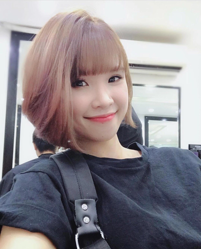 Dù mũi chẳng cao và thon nhưng loạt sao vẫn nhất quyết không đụng chạm dao kéo