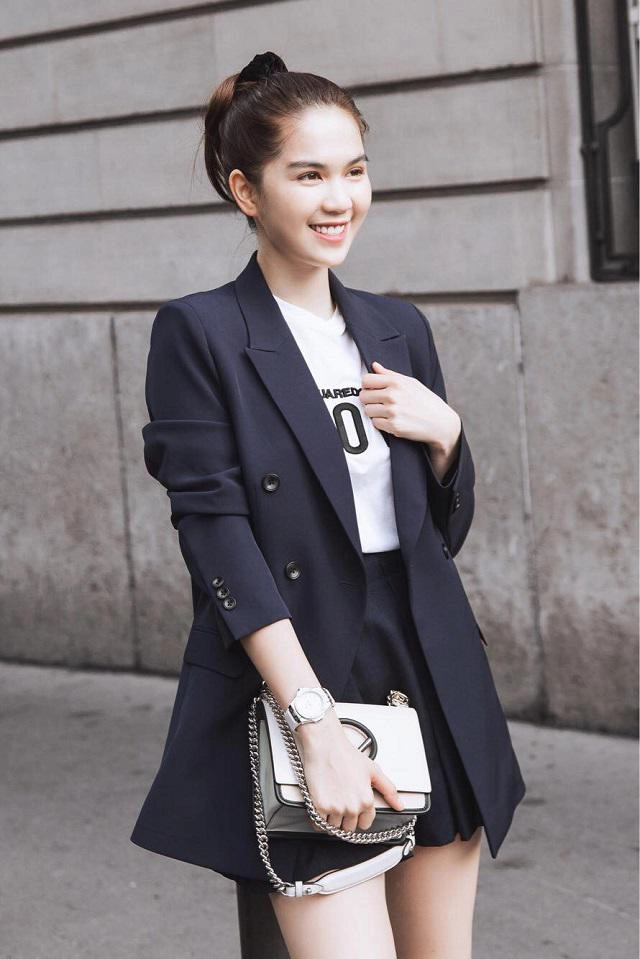 Đừng nghĩ ai để mái thưa cũng trẻ đẹp hơn cứ nhìn ngọc trinh đi thì biết ngay