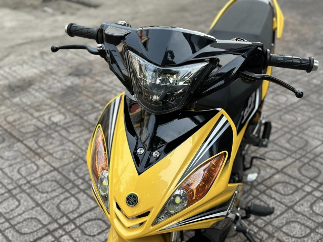 Ex 135 độ dàn tay lái thời thượng ăn đứt nguyên bản về mặt thẩm mỹ