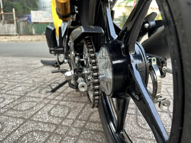 Ex 135 độ dàn tay lái thời thượng ăn đứt nguyên bản về mặt thẩm mỹ