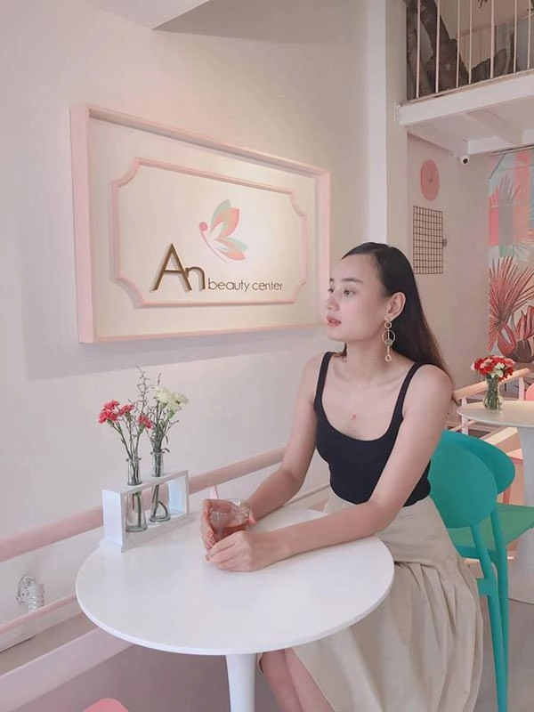 Gầy thì đẹp đấy nhưng gầy trơ xương như hương giang cao ngân thì nên xem lại