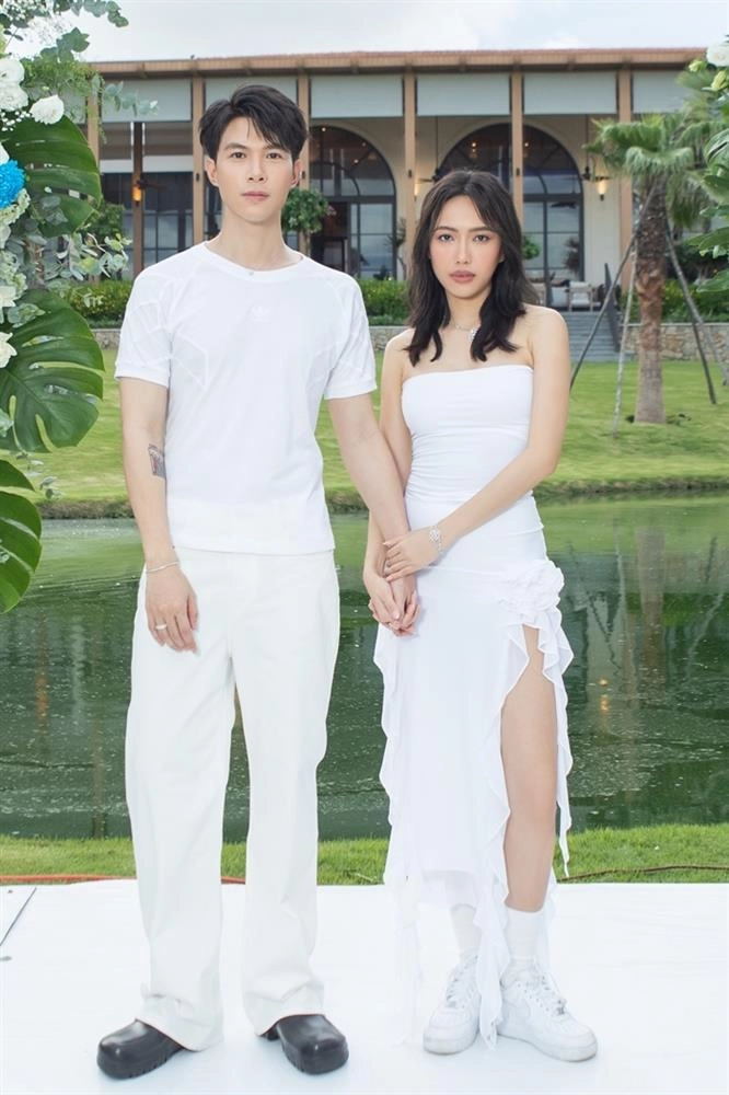Gu ăn mặc tinh giản của diệu nhi từ sánh bước bên chồng đến đi đu idol đến áp dụng được
