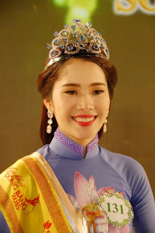 Hành trình nhan sắc lao dốc của nam em sau scandal động trời cùng trường giang