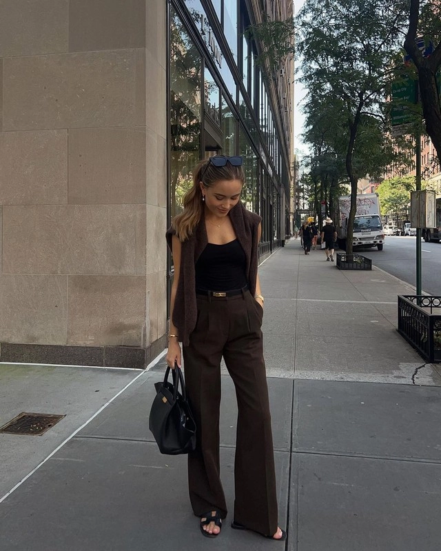 Hè này mặc gì đi làm tham khảo 20 outfit ruột của các blogger thời trang cao dưới 1m60 mà hack dáng như 1m70