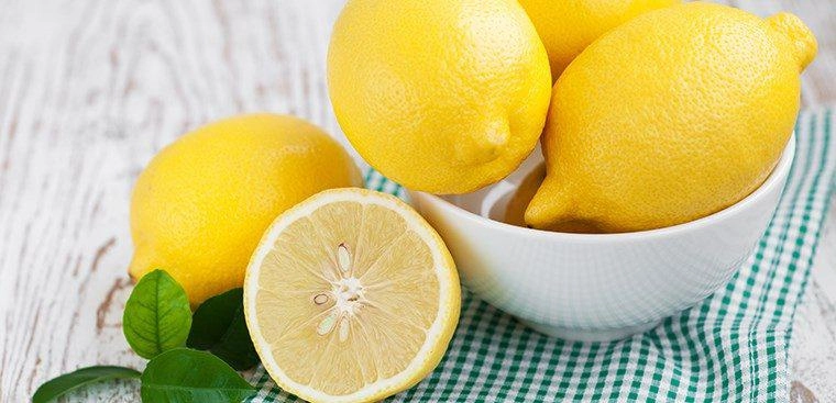 Hết da đen sạm mặt đầy nếp nhăn lâm khánh chi lại gây choáng với vùng cổ chảy xệ