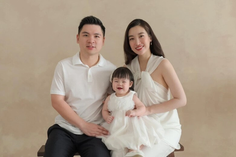 hoa hậu nghèo nhất việt nam từng đeo hồng hồ vài trăm triệu nay có bộ sưu tập gần 10 tỷ đeo món gần 7 tỷ đi bên chồng