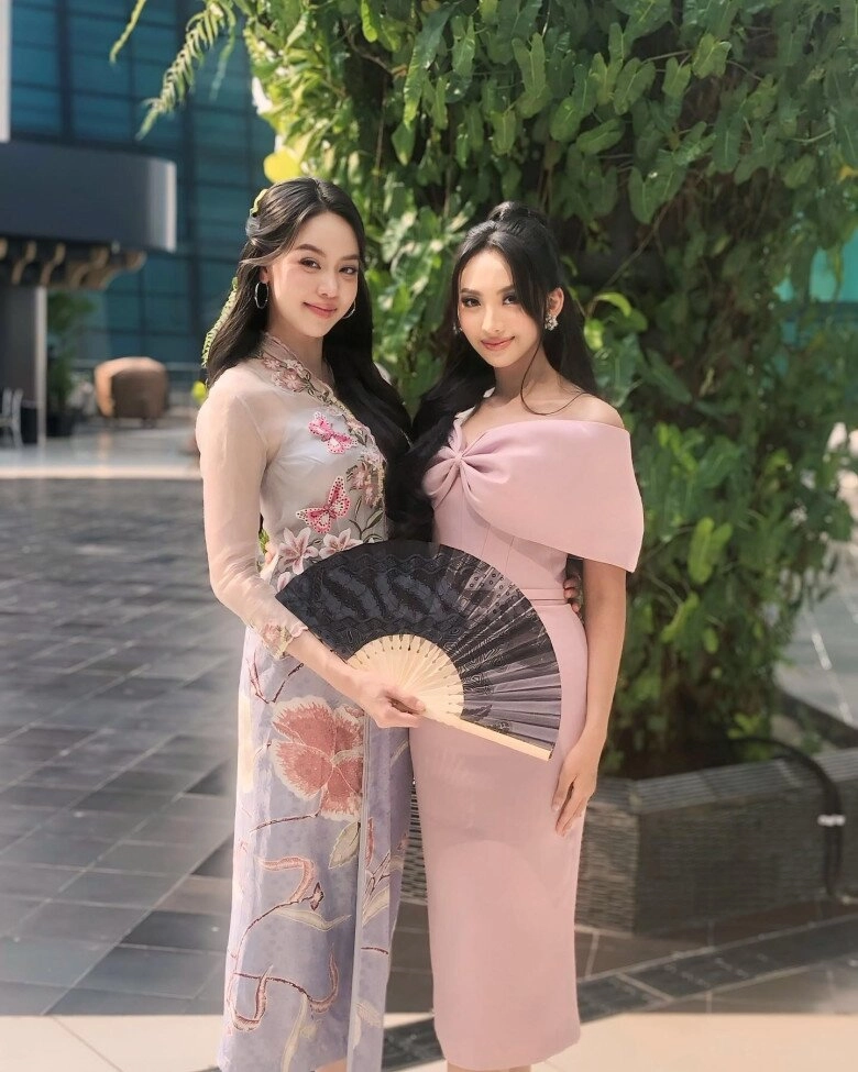 Hoa hậu thanh thuỷ mặc đầm xuyên thấu ra sân bay đẹp hút hồn nhưng vẫn gây tranh cãi