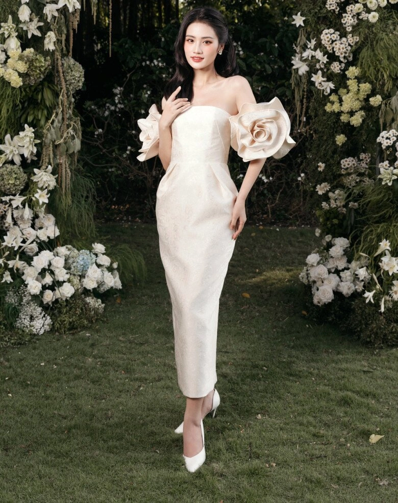 Hoa hậu ý nhi trước ngày sang ấn độ bỏ qua ồn ào để đến dự show diễn xa hoa của đàn anh