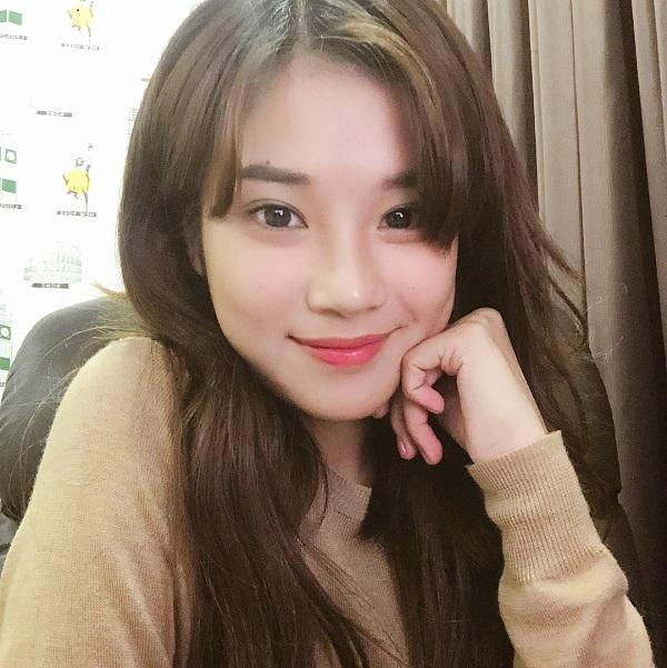 Hoàng yến chibi ngoại trừ da đen còn lại đều ổn và bí quyết để mãi mãi tuổi 20