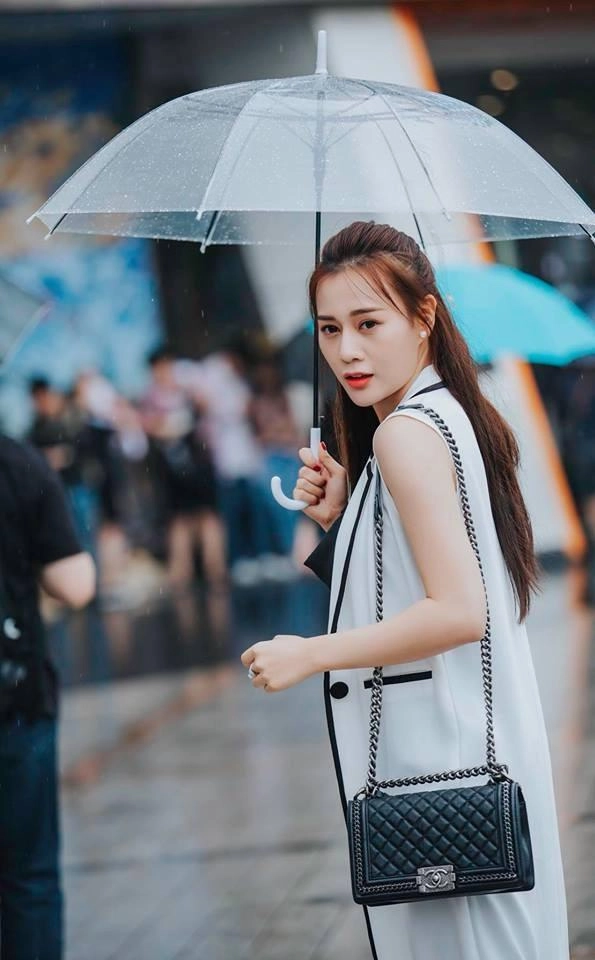 Hơn 1 tuần trôi qua nhan sắc sau dao kéo của quỳnh búp bê vẫn đang là đề tài hot
