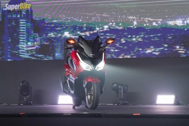 Honda forza 350 2025 đã được cập nhật màn hình tft 5 inch mới