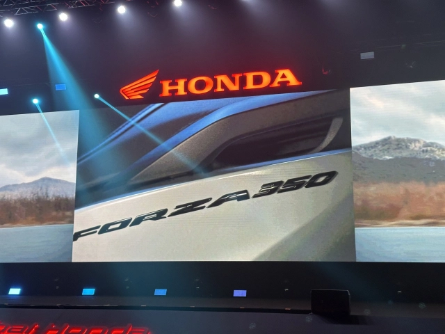 Honda forza 350 2025 đã được cập nhật màn hình tft 5 inch mới