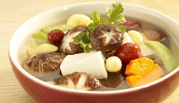 Hồng nhan bạc mệnh vương chiêu quân thậm chí phải cam chịu làm vợ của con chồng