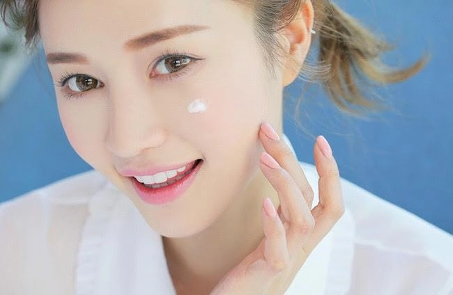 Ít ai biết rằng dưỡng ẩm vào mùa hè quan trọng chẳng kém gì mùa đông