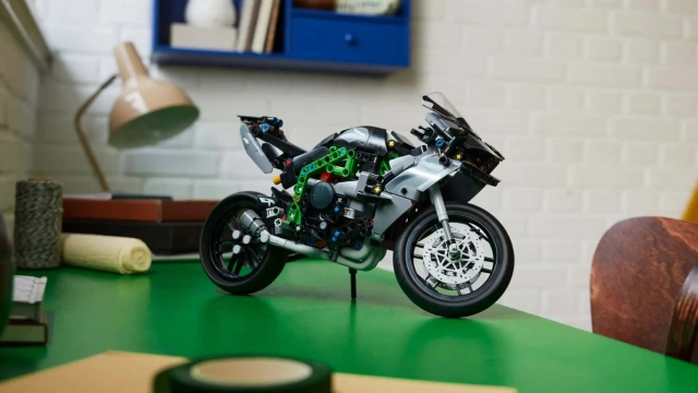 Kawasaki ninja h2r phiên bản lego có giá dưới 100 usd