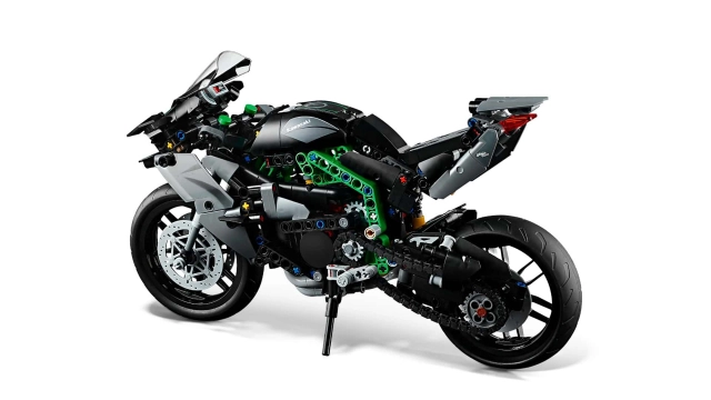 Kawasaki ninja h2r phiên bản lego có giá dưới 100 usd