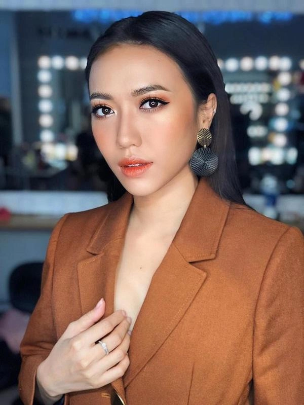 Khoe ảnh mặt mộc nữ diễn viên diệu nhi khiến mọi người sửng sốt