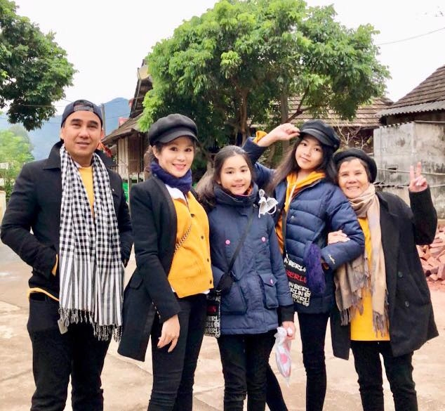 Không chỉ 1 mc quyền linh có đến 2 cô con gái xinh như hoa hậu sắp cao hơn bố