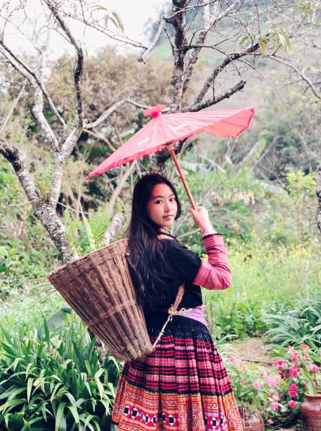 Không chỉ 1 mc quyền linh có đến 2 cô con gái xinh như hoa hậu sắp cao hơn bố