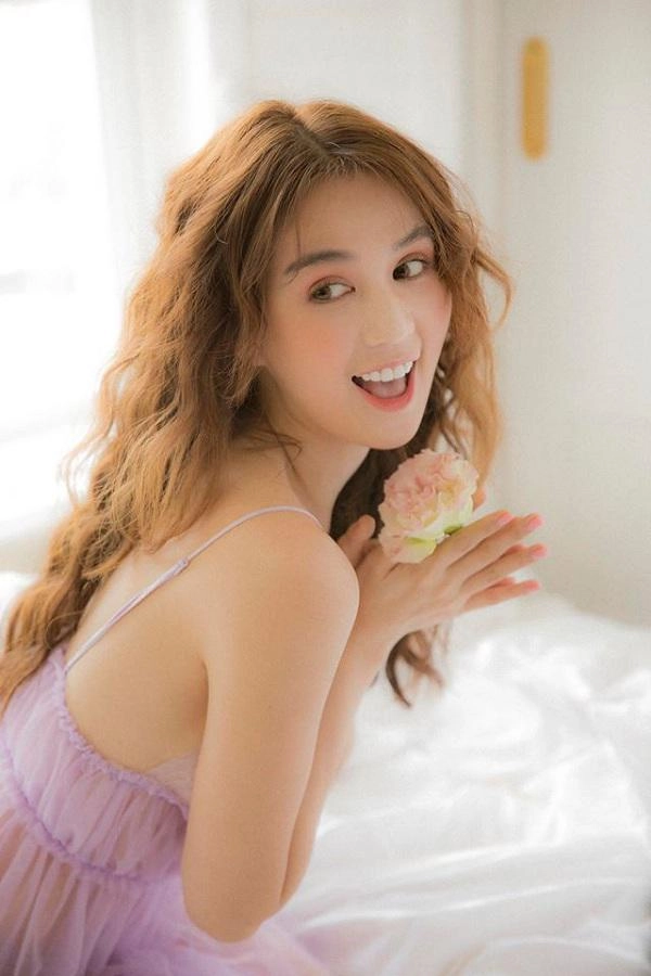 Không ngờ 2 nàng trinh lại tự dìm hàng mình chỉ vì lỗi cực kỳ ngớ ngẩn này