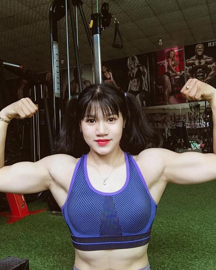 Không phải photoshop cô gái đồng nai này có body lực điền chàng trai nào cũng khiếp sợ